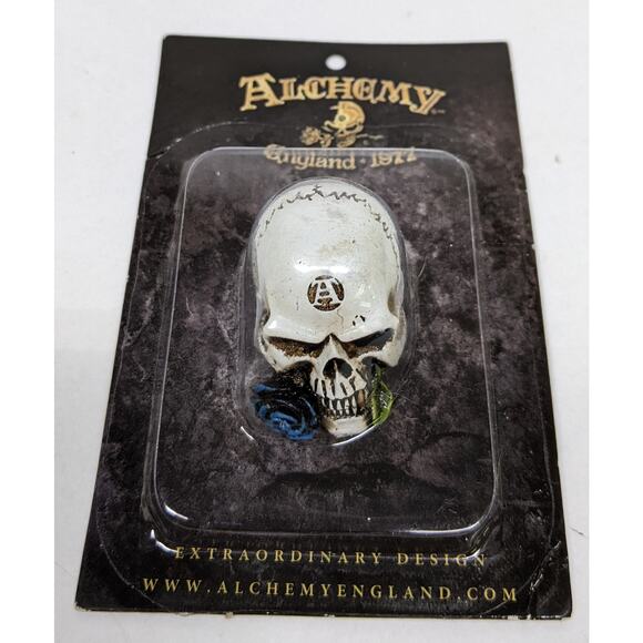 Alchemy Collectible Mini Skull with Rose - 1.5" - England - NEW - Picture 1 of 5